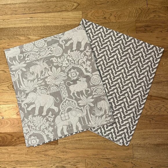 NEW King Pillow Shams X2 Elephant Sacred Cow Tiger Gray & White Kashmir Shimmer - Picture 1 of 8
